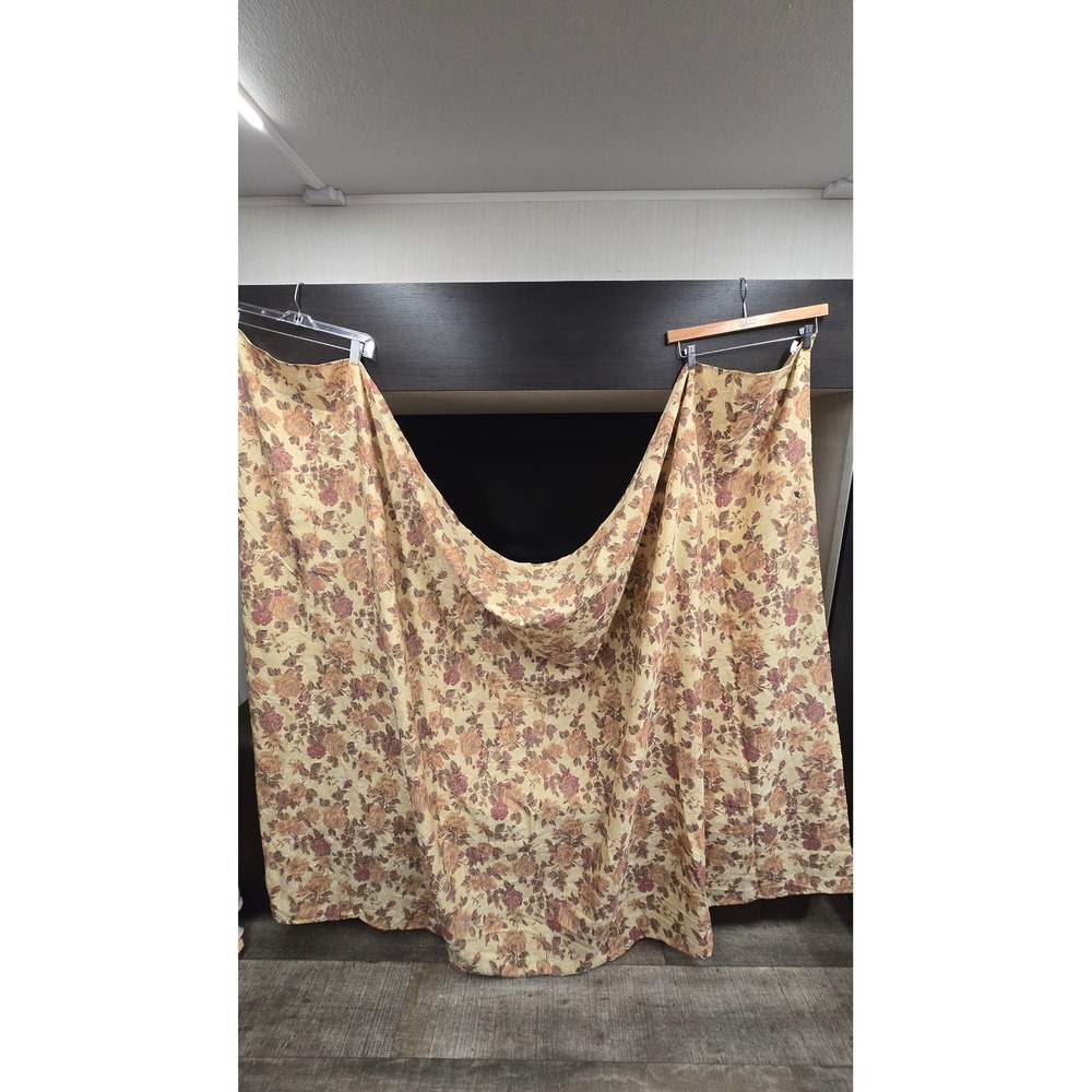 Floral Jacquard Gold Tan Rose Print Tablecloth